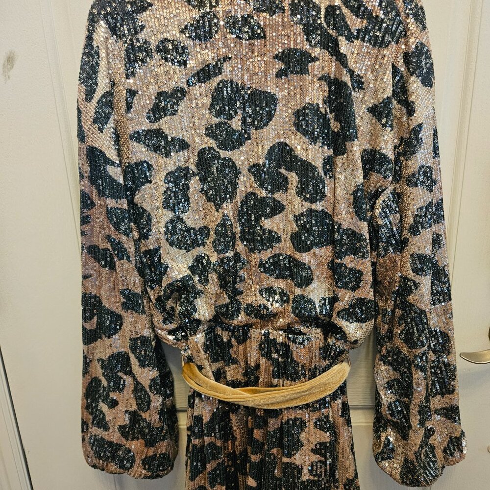 Sequins Animal Print Romper - Picture 8 of 10